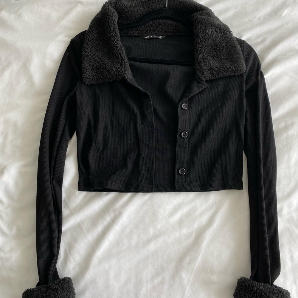 Cropped Faux fur cardigan